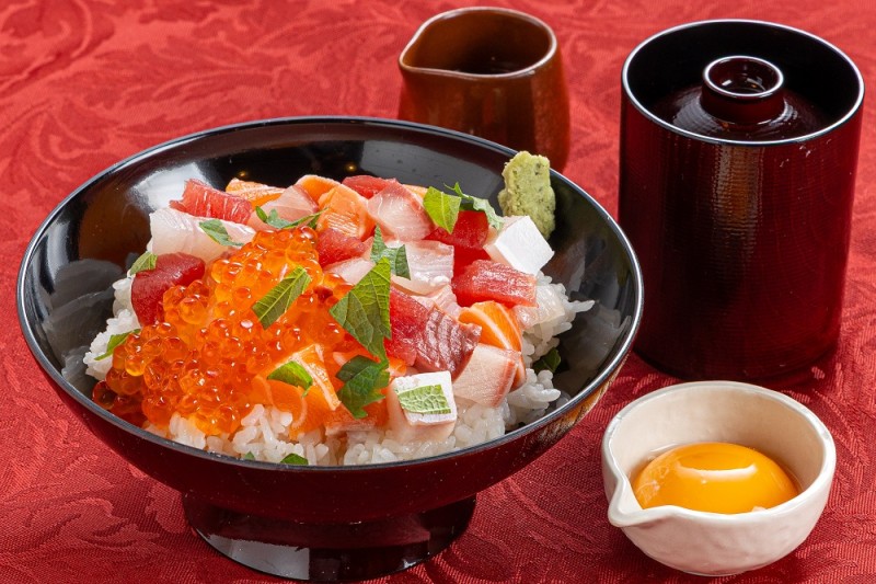 海鮮丼